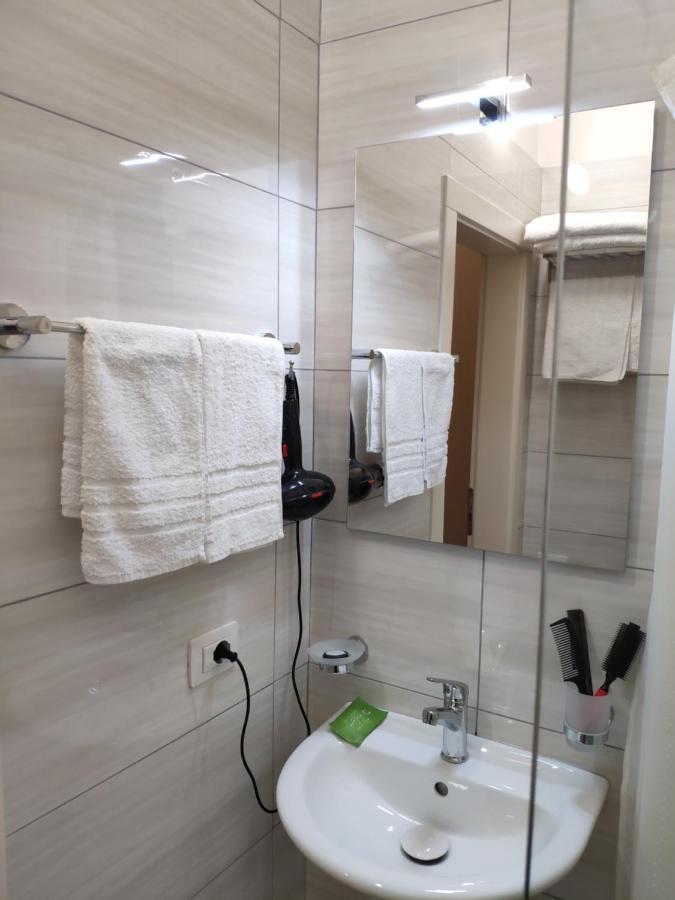 Hotel Treva Shkodër Eksteriør billede